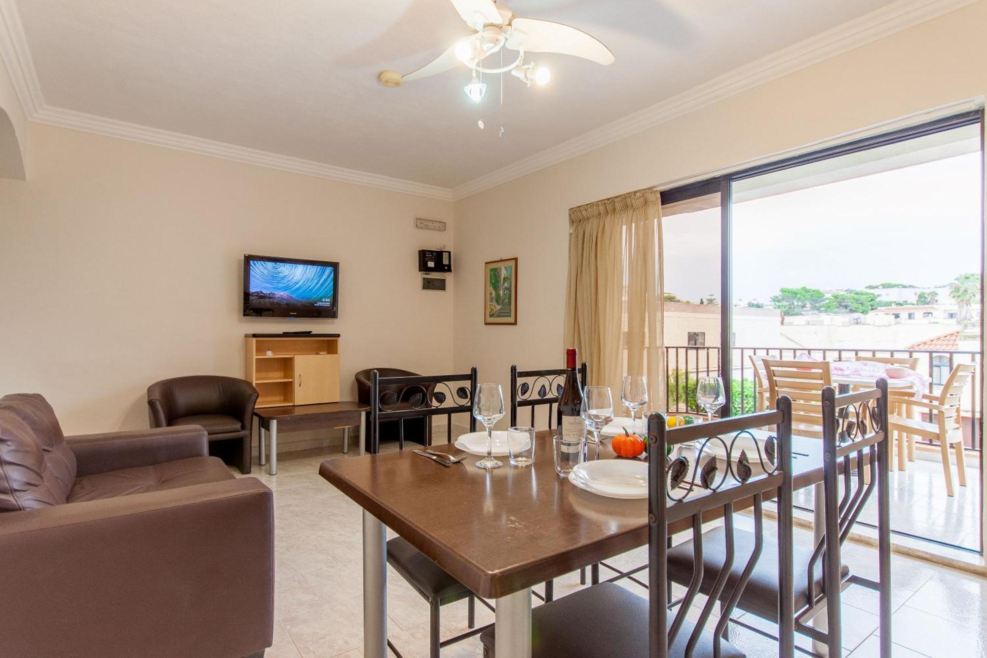 Pool & Sea Merill Apartments Mellieħa Buitenkant foto
