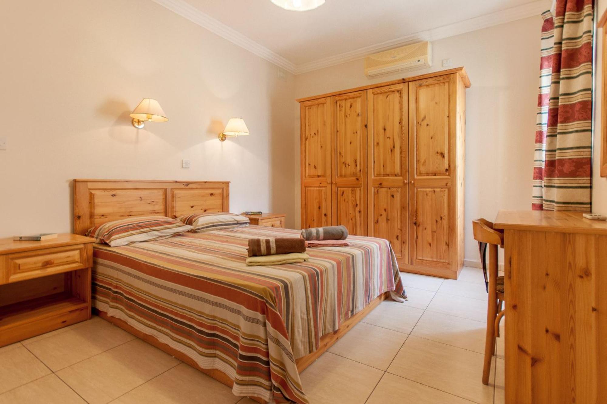 Pool & Sea Merill Apartments Mellieħa Kamer foto
